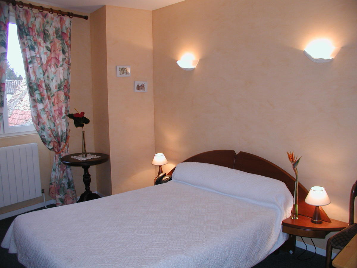Hotel Auberge De La Nauze Sagelat Номер фото