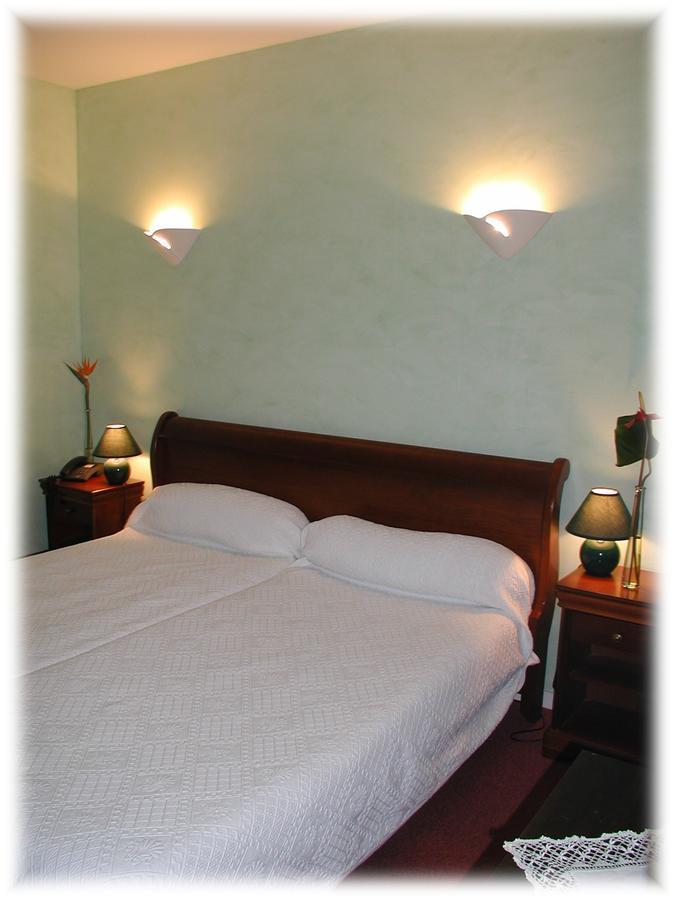 Hotel Auberge De La Nauze Sagelat Номер фото